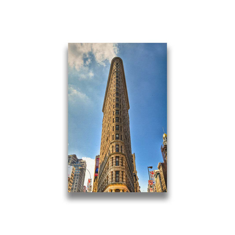 Flatiron Building par Kelly Wade. Impression sur papier - Montée et encadrée, H 34 po x l 49 po