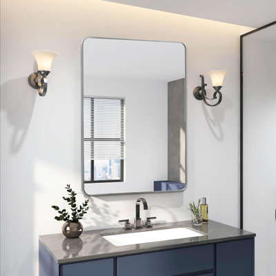 Miroir de salle de bain rectangulaire 24 x 36 pouces à cadre argenté en alliage d'aluminium, mur incassable de protection en pouces dans un cadre rouillé, verre HD, facile à accrocher