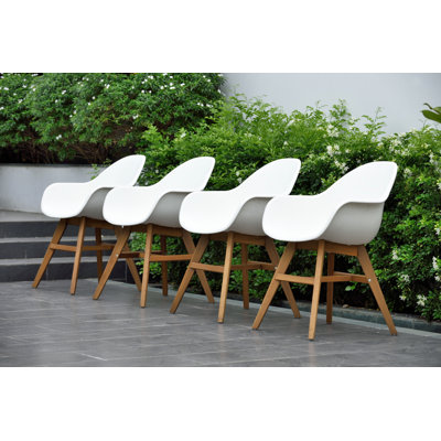 Chaise de patio noire avec accoudoirs Rafael
