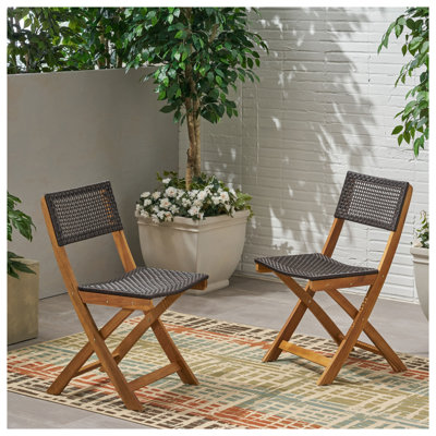 Ensemble de 2 chaises de bistro Hillside, chaises de jardin pliables en bois d'acacia avec assise en osier, finition grise et marron