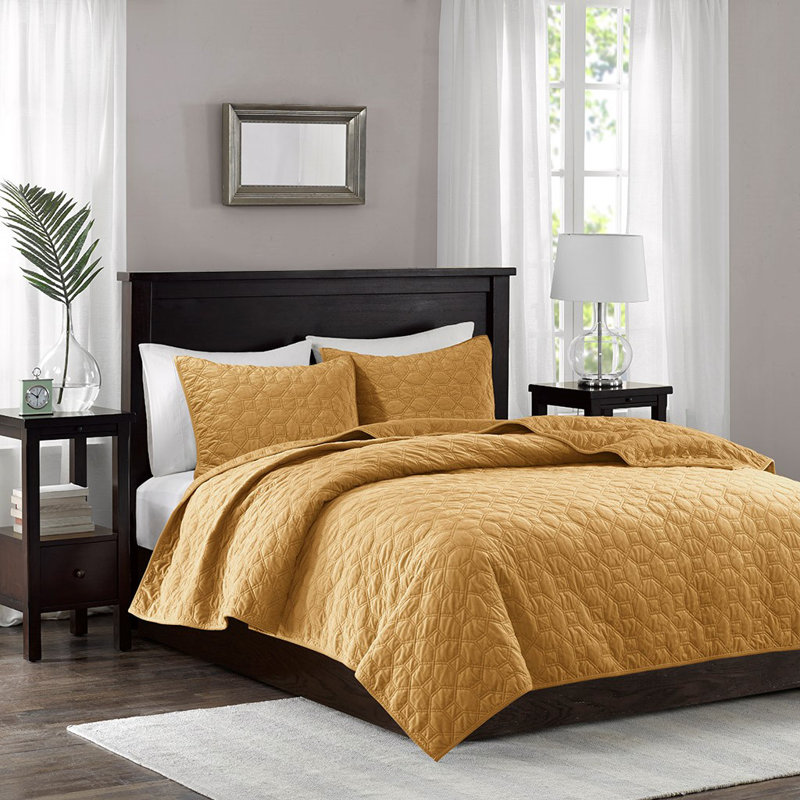 Mustard Velvet King Reversible Quilt Set