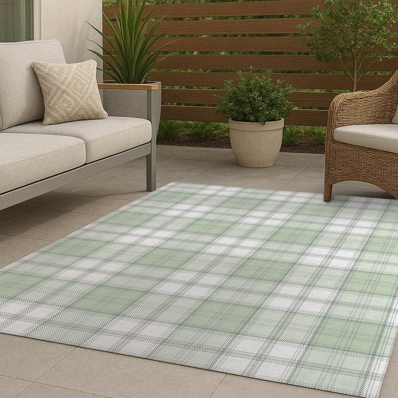 Bully Plaid Non-Slip Outdoor Rug, Rectangle 5' x 7'
