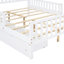 Lit plateforme en bois blanc avec garde-corps et rangement pour les lits doubles-129908882-129908881