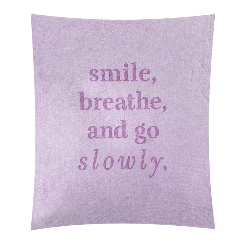 Tapisserie de polyester à quote-main lente, H 80 po x l 68 po, Violet