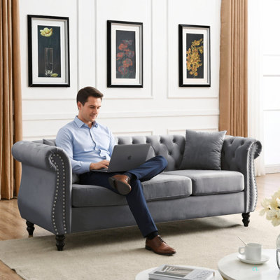 Canapé Chesterfield 80 po en velours pour salon, canapé 3 places capitonné avec accoudoirs roulés et têtes de clou pour salon, chambre à coucher, bureau, appartement, deux coussins