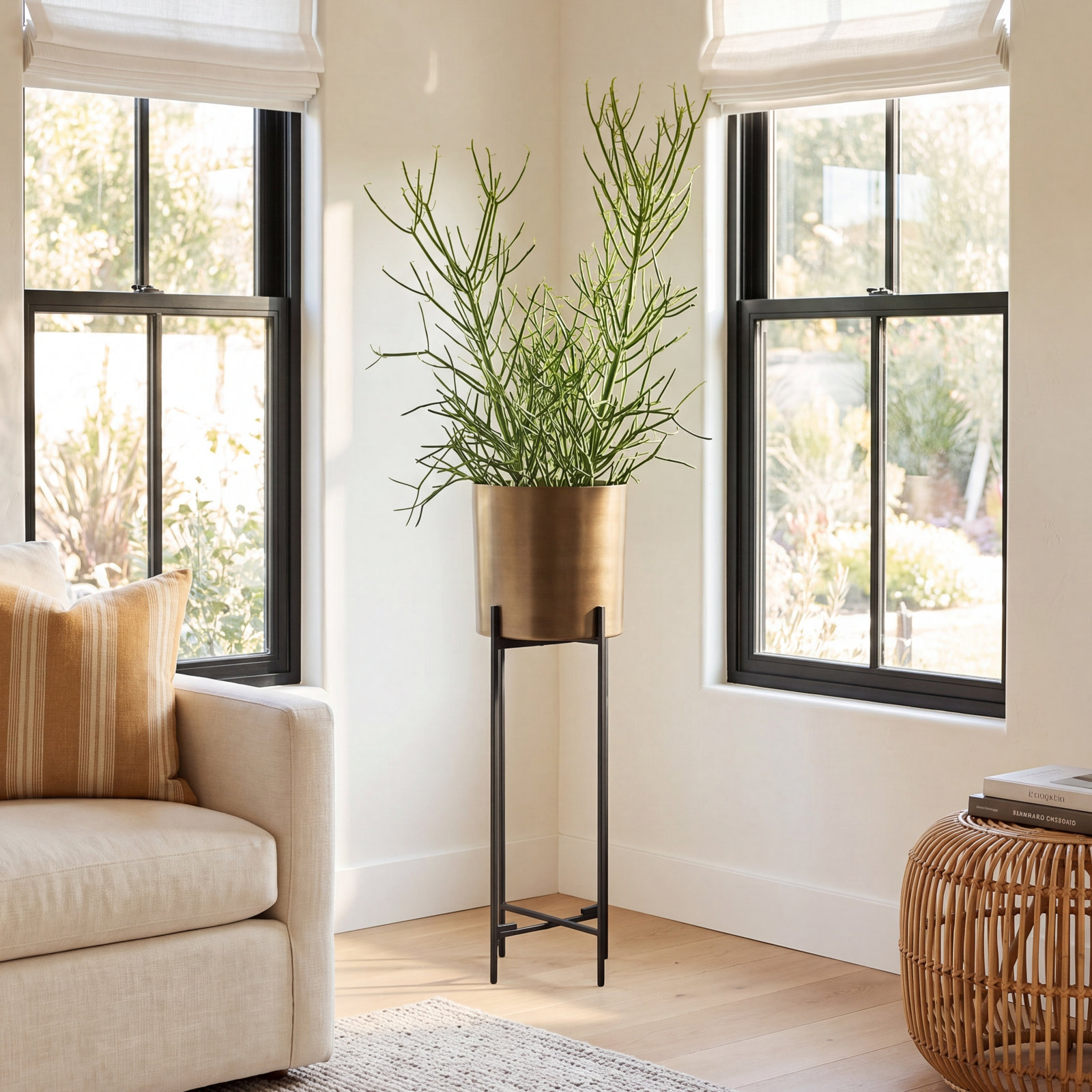 Lancel Plant Stand, 33.1" H x 10.8" W x 10.8" D