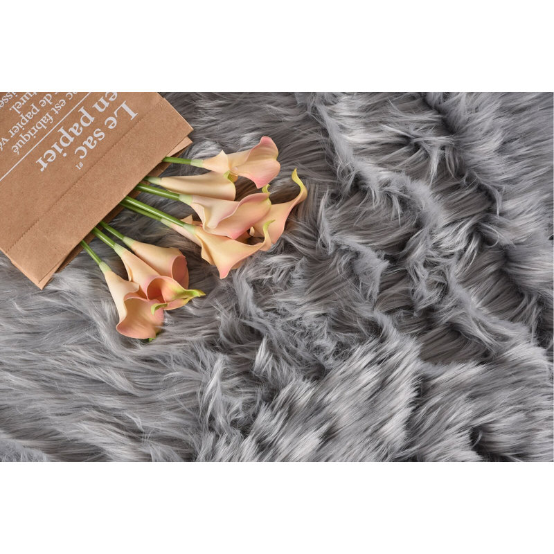 Kawena Faux Sheepskin Indoor Rug, Round 6'7"