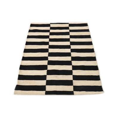 Noor Black and White Rug