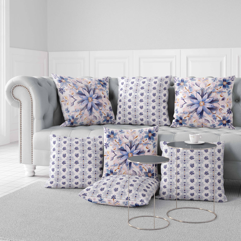 Coussin réversible Snowy Crest, H 16 po x l 16 po, Bleu / blanc / rose