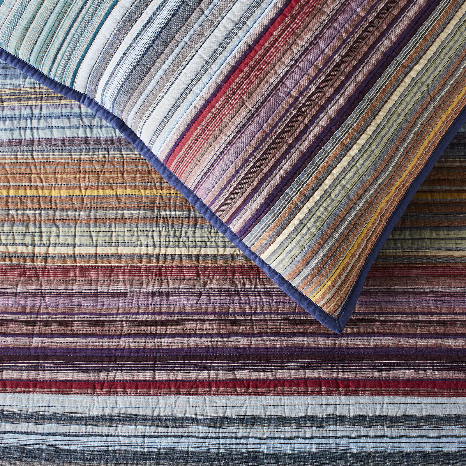 Arvo Met Stripe Yarn Dye Quilt Set, Queen Quilt + 2 Standard Shams