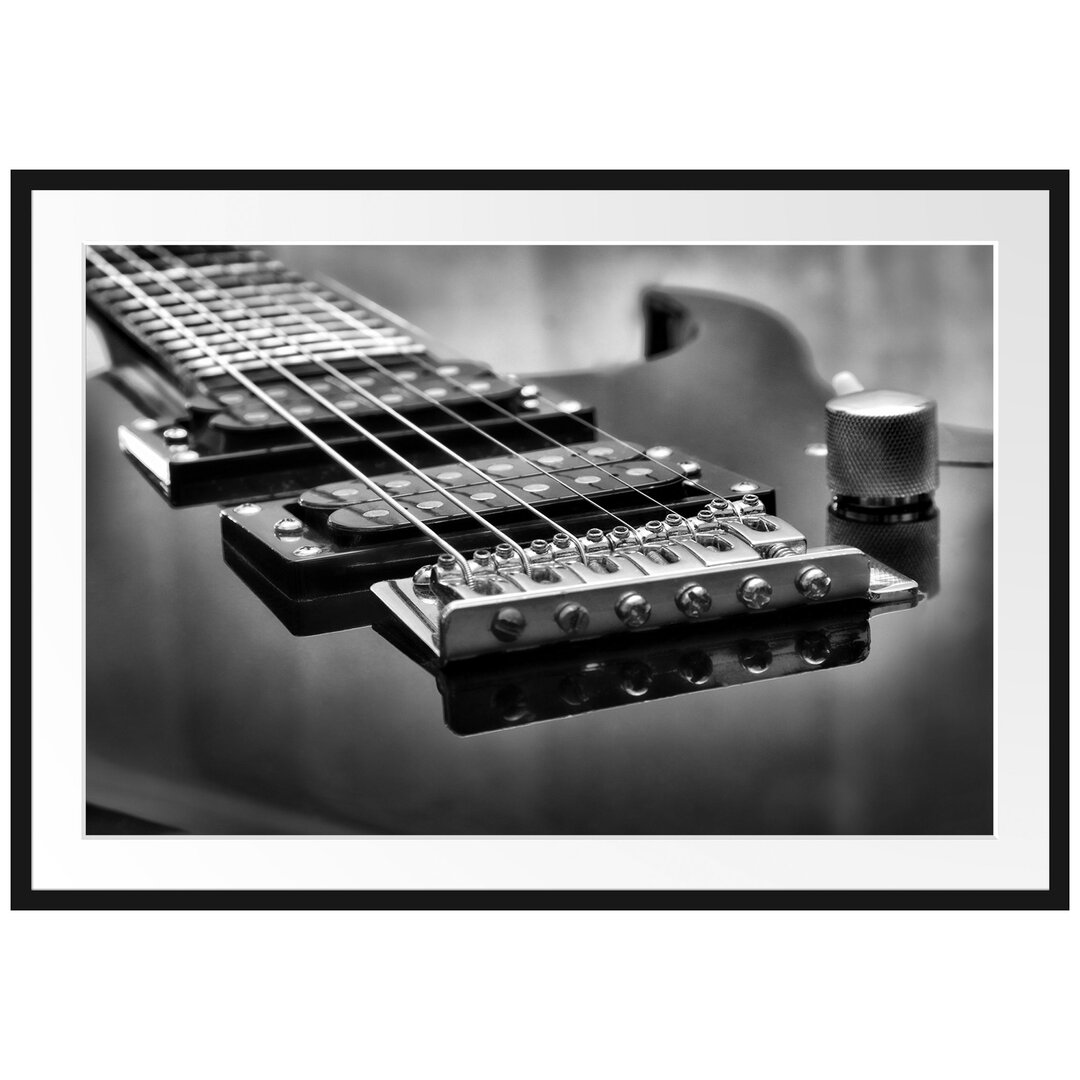 Gerahmtes Poster Black E-Guitar