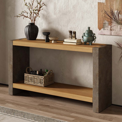 Console rétro avec menuiserie à queue d'aronde et placage de bois vieilli