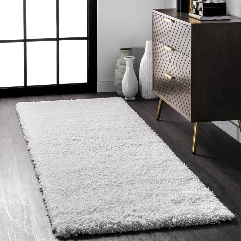 Tapis à poil long performance blanc à motif contemporain tissé à la machine Alanson, Tapis de couloir 2 pi 8 po x 8 pi