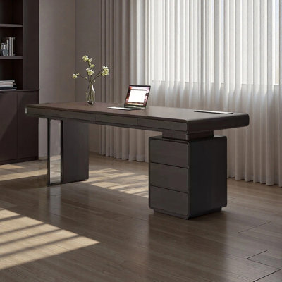 Bureau d'étude italien minimaliste