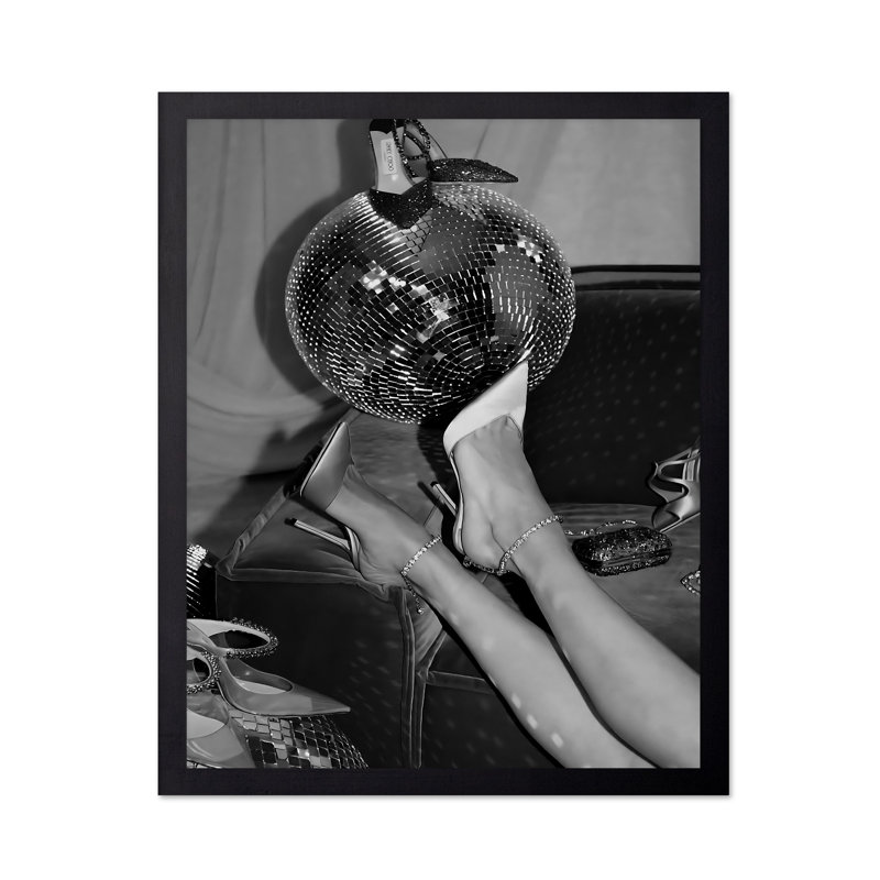 High Heels on Disco Ball No1, Cadre noir, Affiche, H 12 po x l 16 po