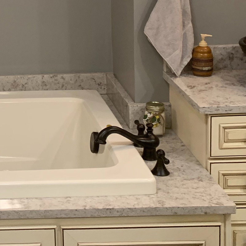 Single-handle Bathroom Faucet, Matte Black