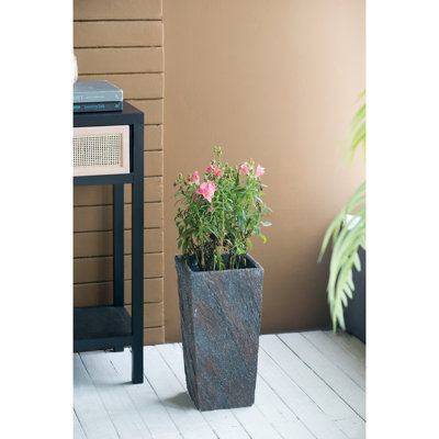 Jardinière en ciment