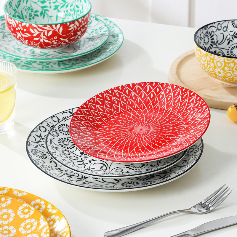 SELENE Porcelain China Dinnerware - Service for 6