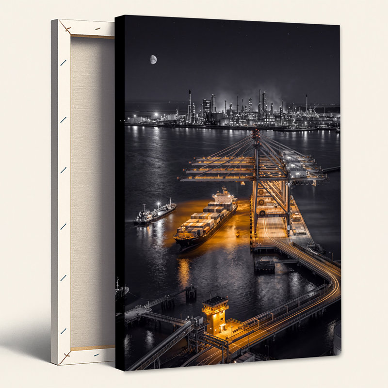 «Cargo Ship and Port Cranes at Industrial Harbor at Night», art mural sur toile, H 18 po x l 12 po