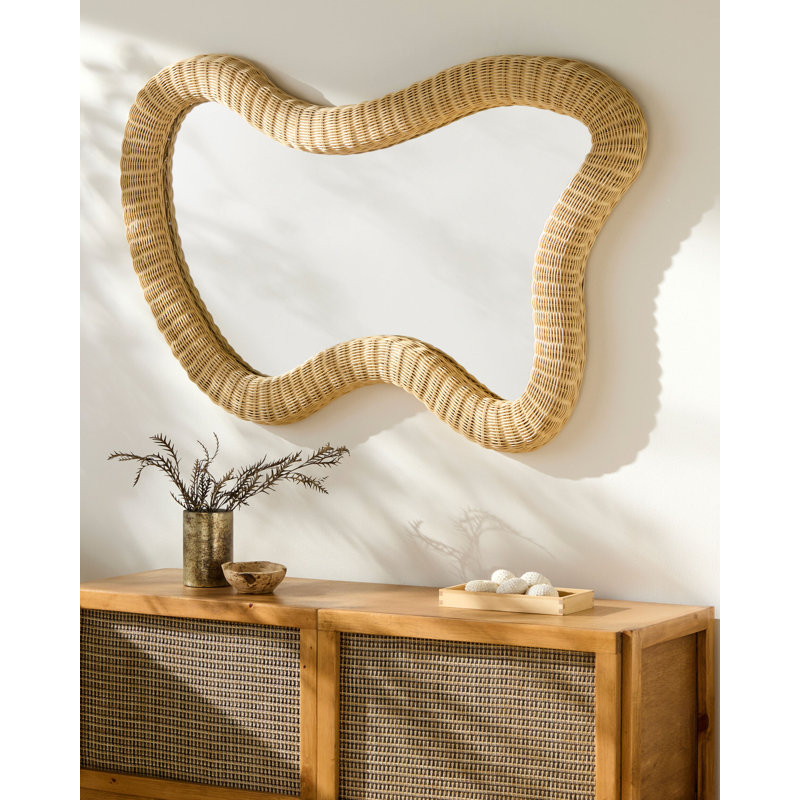 Erwynn Mirror, Tan