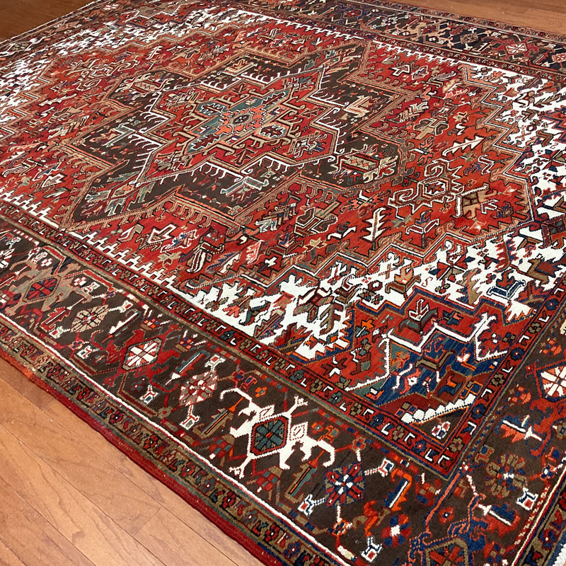 Tapis rouge rectangulaire en laine noué à la main 7 pi 10 po x 10 pi 6 po Heriz Collection Rectangle