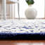Tapis bleu marine touffeté à la main Vahakn-1873875881