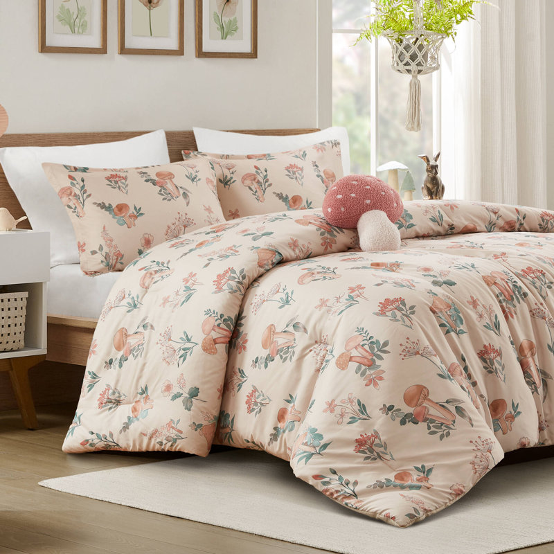 Gwen Mushroom Garden Comforter Set, Full/Queen Comforter + 2 Shams + 1 Pillow, Blush