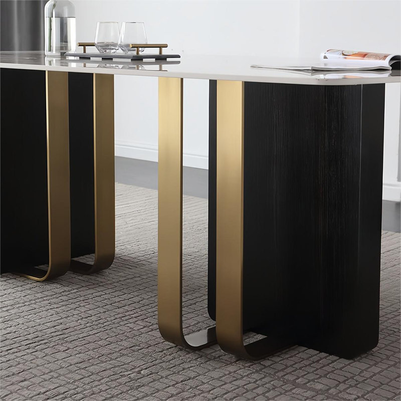 Naje, 29.5” H x 63” L x 31.5” W