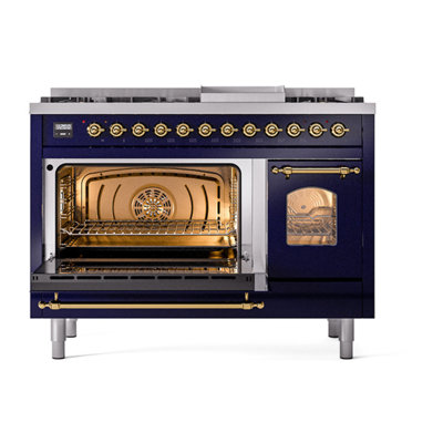 Cuisinière à double combustible de 48 po avec 8 brûleurs scellés et plaque chauffante (porte vitrée) ILVE Nostalgie II Series
