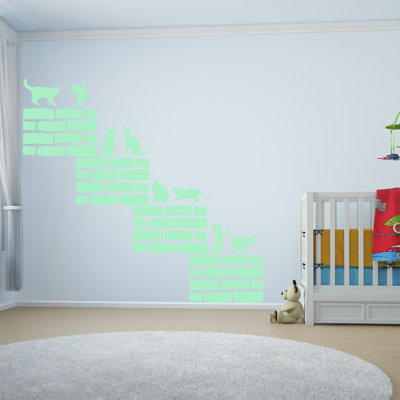 Guinn Wall Sticker / Decal