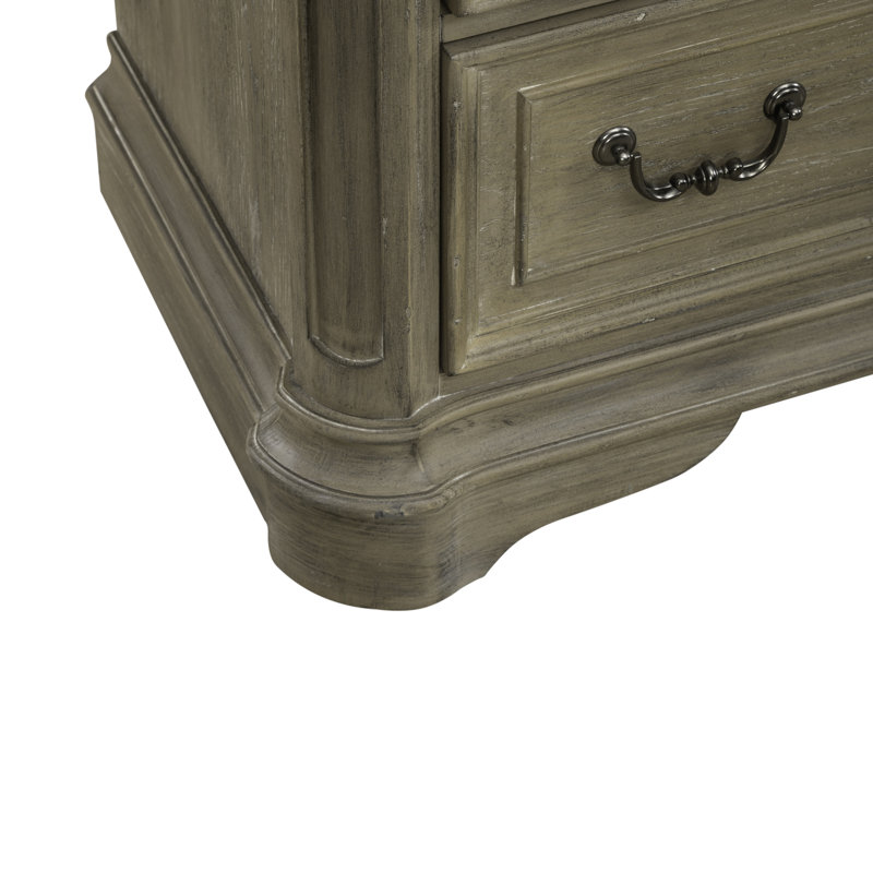 Commode 7 tiroirs l 64 po Colchester, Brun