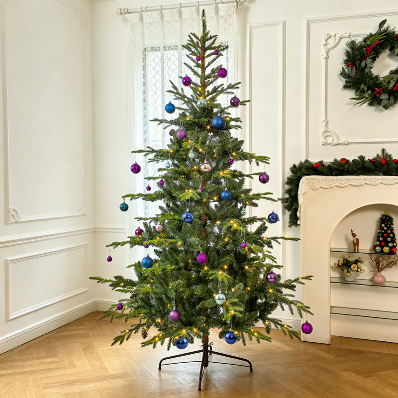 Arbre de Noël pré-éclairé avec tronc naturel, lumières DEL et base en métal, H 7 pi