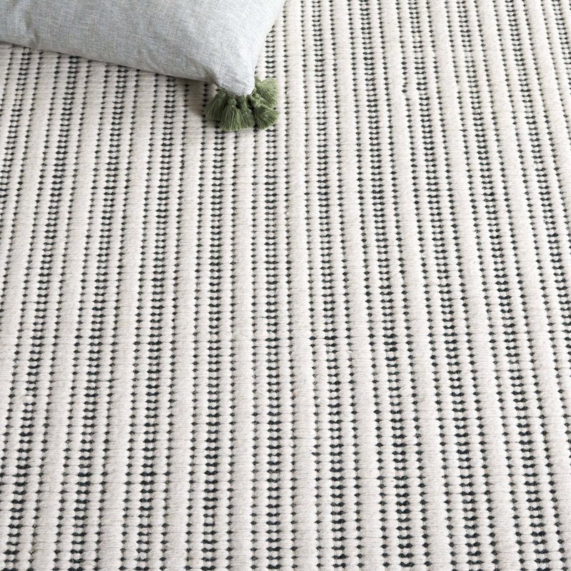 909 Hand Woven Cotton/Wool Striped Rug , Rectangle 5' x 8', Green/Ivory