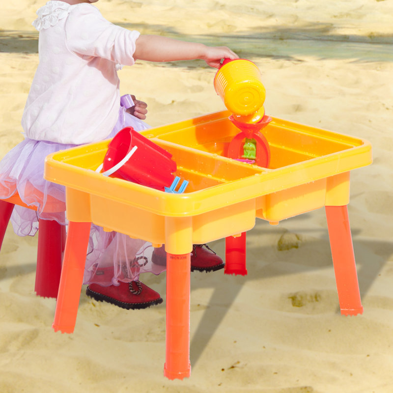 Table à eau et sable de jardin