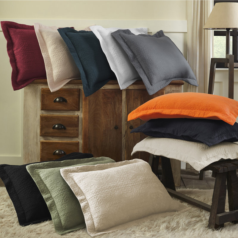 Swanton 100% Textured Medallion Cotton Modern & Contemporary Bedspread & Pillow Sham Set, Full Coverlet + 2 Shams, White