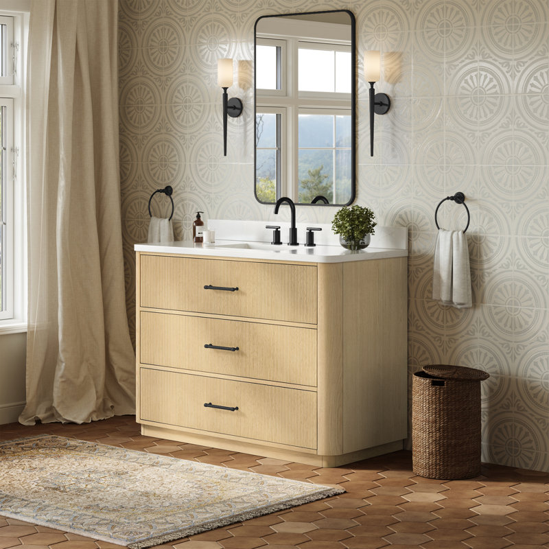 Meuble-lavabo simple Francesca de 122 cm (48 po) en chêne scandinave, comptoir arrondi en quartz Giotto, lavabo carré encastré (3 trous), garniture noire mate