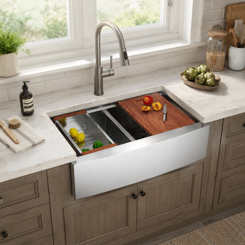 Évier de cuisine en acier inoxydable de 36 po x l 22 po avec poste de travail à double cuve et tablier frontal à double cuve avec accessoires