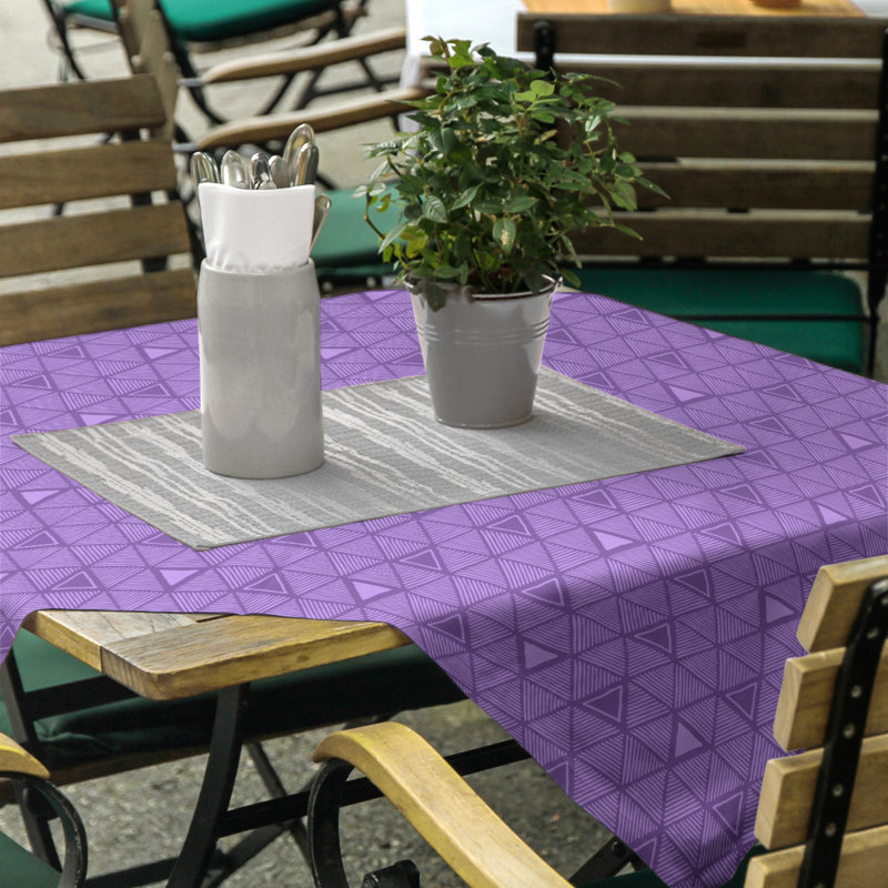 Classic Hand Drawn Triangles Tablecloth, Purple