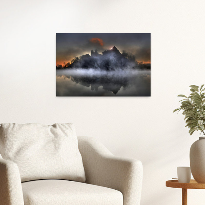 Reflet d'un château brumeux - Paysage gothique dramatique et paisible - Affiche murale nature, 16" H x 24" W