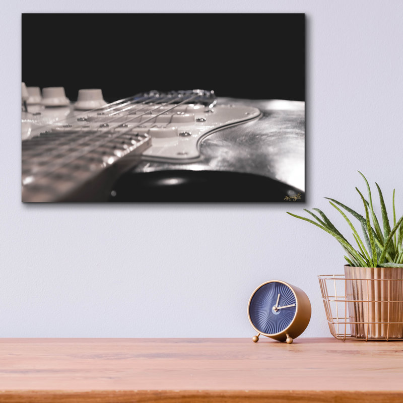  «Guitare corps» par Life BeautifuLEE, art mural en verre acrylique, 16 po x 12 po