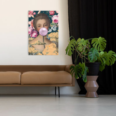 Affiche murale fleurie surréaliste avec motif de gomme à mâcher, portrait classique, onirique et élégant de fleurs