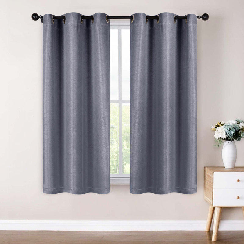 Panneaux de rideaux obscurcissants et isolants en polyester, L 42 po x L 63 po, Argent