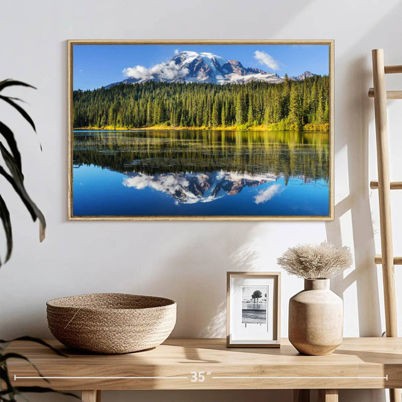 Lac alpin près du mont Rainier, 25 po x 17 po, Cadre flottant en bois naturel