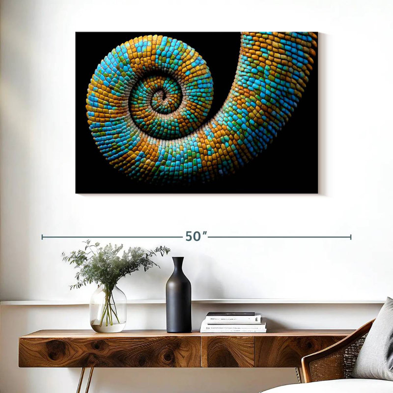 Brampt Curled Chameleon, 26" H x 39" W