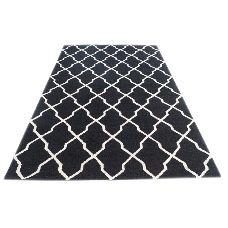 Iverson Black Rug