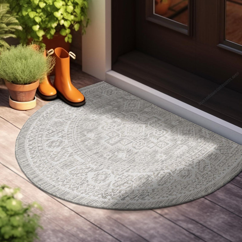 Tapis intérieur / extérieur beige Danera, Demi-cercle 2 pi 7 po x 4 pi 1 po