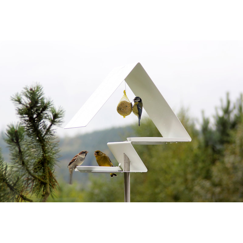Metal Pole Decorative Bird Feeder