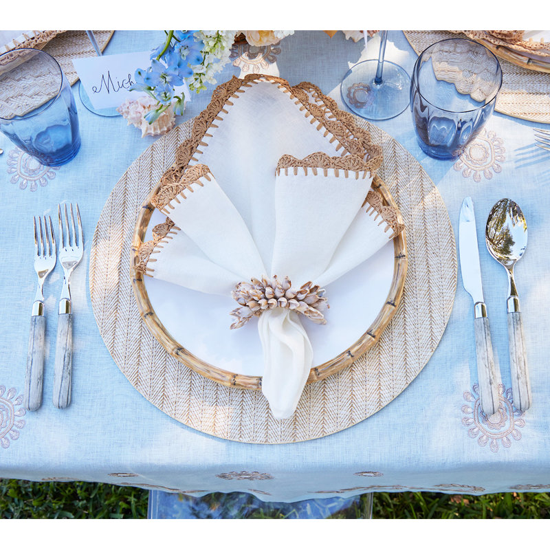 Shell Edge Napkin in White/Natural