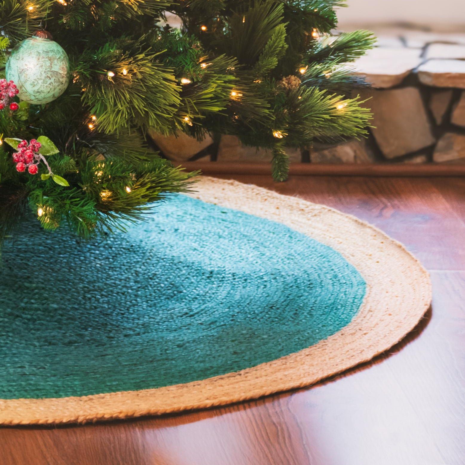 Christmas Tree Skirt, Round 2'2", Green