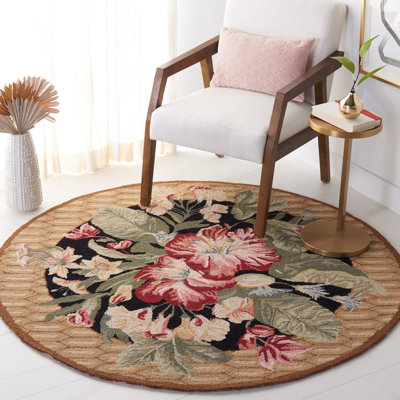 Hogle Hand Hooked Wool Floral Rug